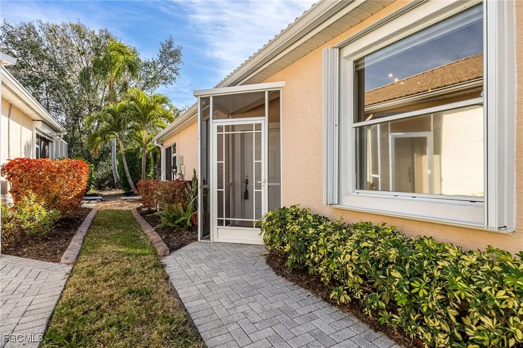 7678 Bay Lake Drive Fort Myers FL 33907
