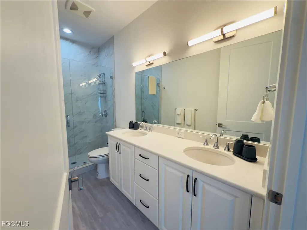 5865 Shell Cove Drive Cape Coral FL 33914