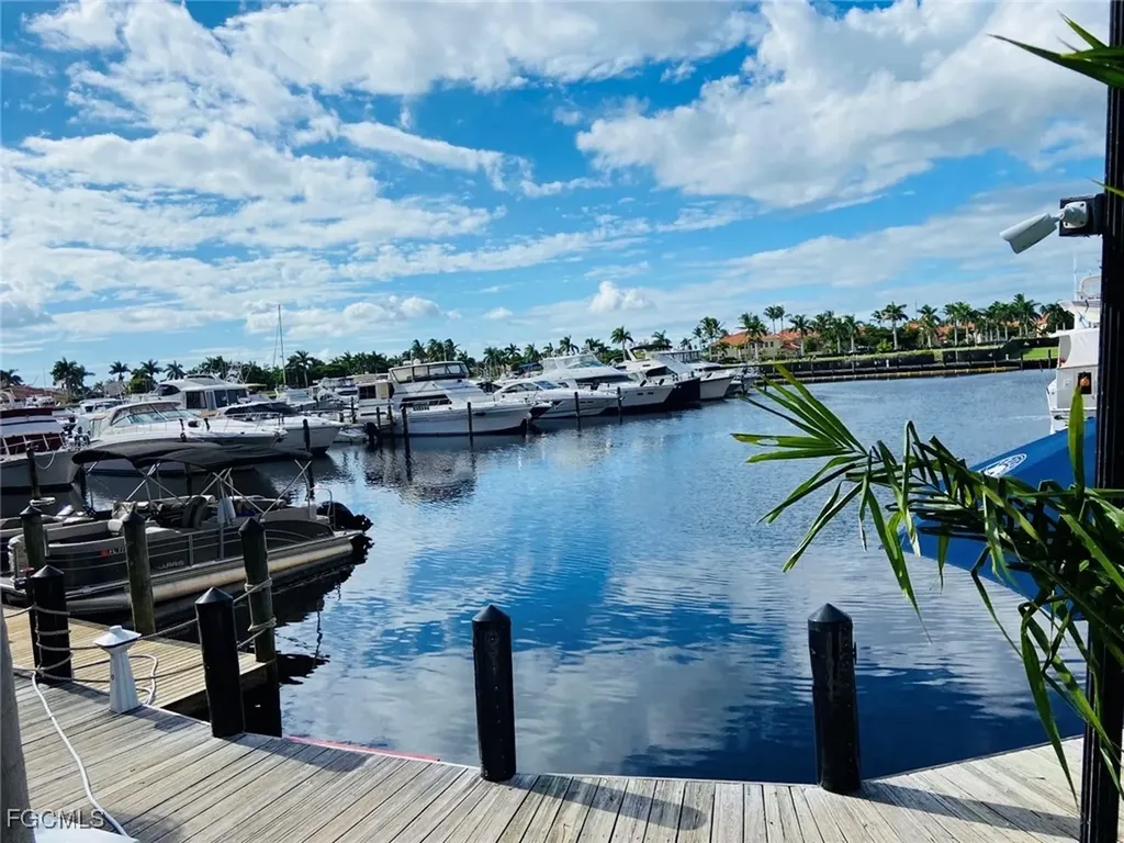 5865 Shell Cove Drive Cape Coral FL 33914