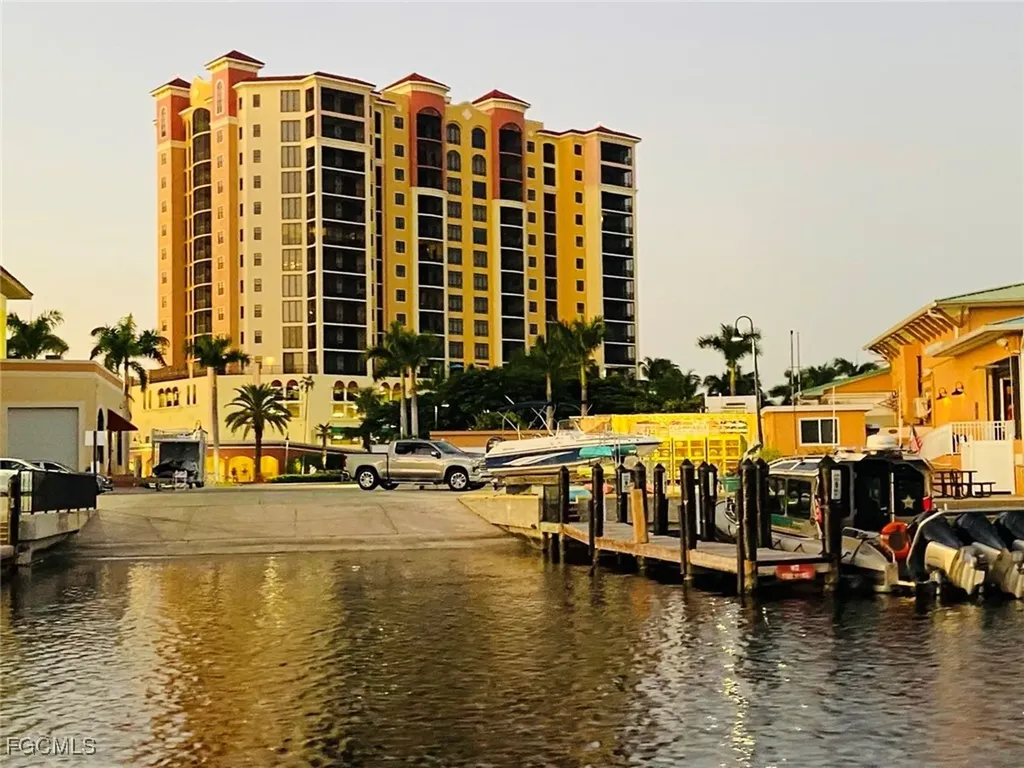 5865 Shell Cove Drive Cape Coral FL 33914