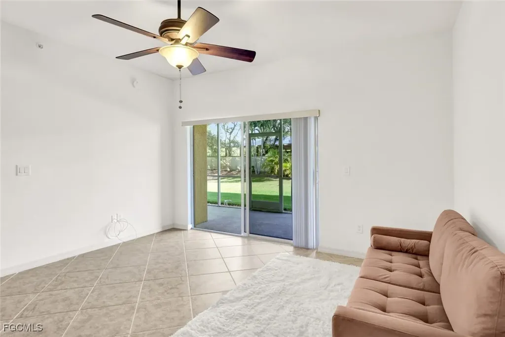 1101 Winding Pines Circle Cape Coral FL 33909