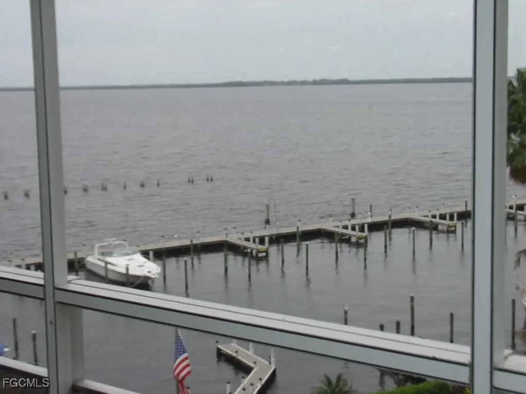 2350 W 1st Street Fort Myers FL 33901
