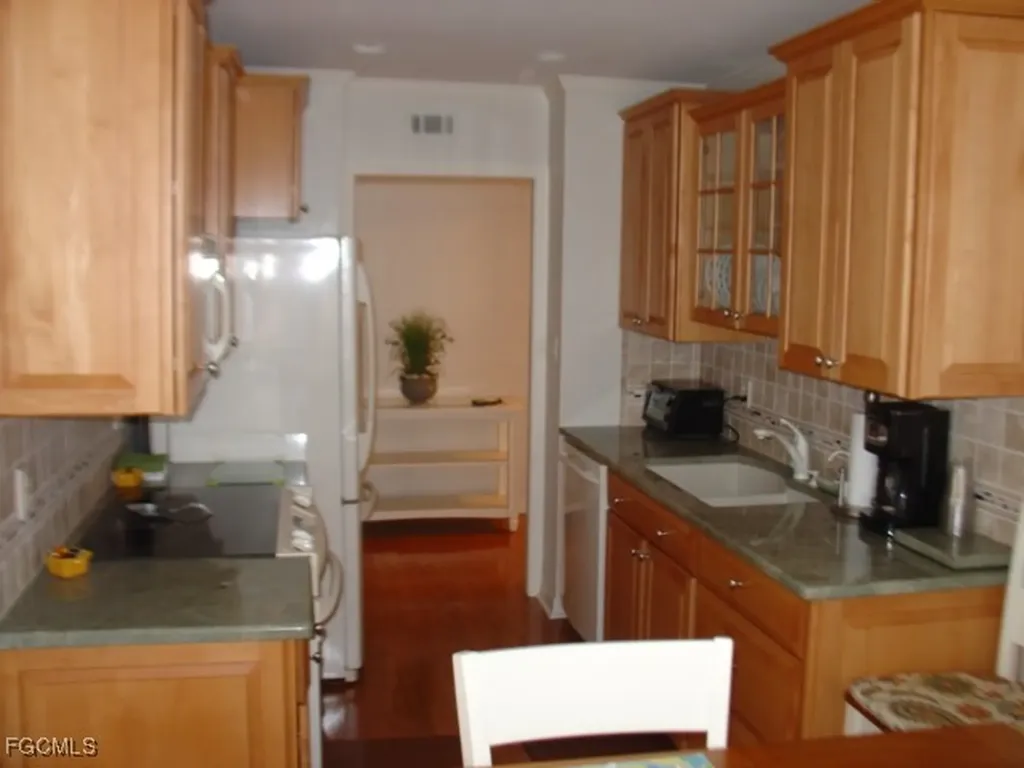 2350 W 1st Street Fort Myers FL 33901