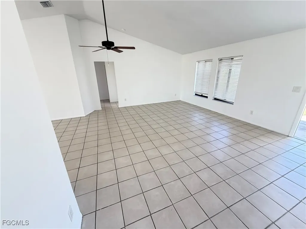 3313 SE 4th Avenue Cape Coral FL 33904