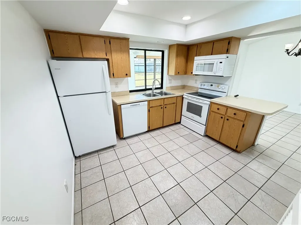 3313 SE 4th Avenue Cape Coral FL 33904