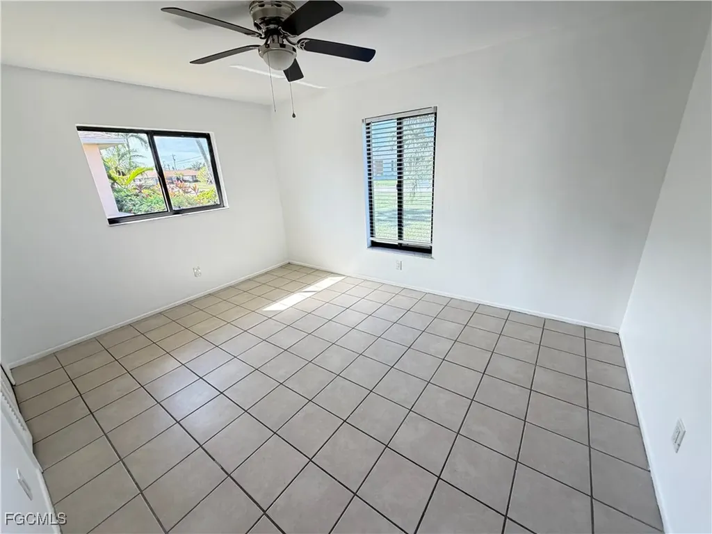 3313 SE 4th Avenue Cape Coral FL 33904