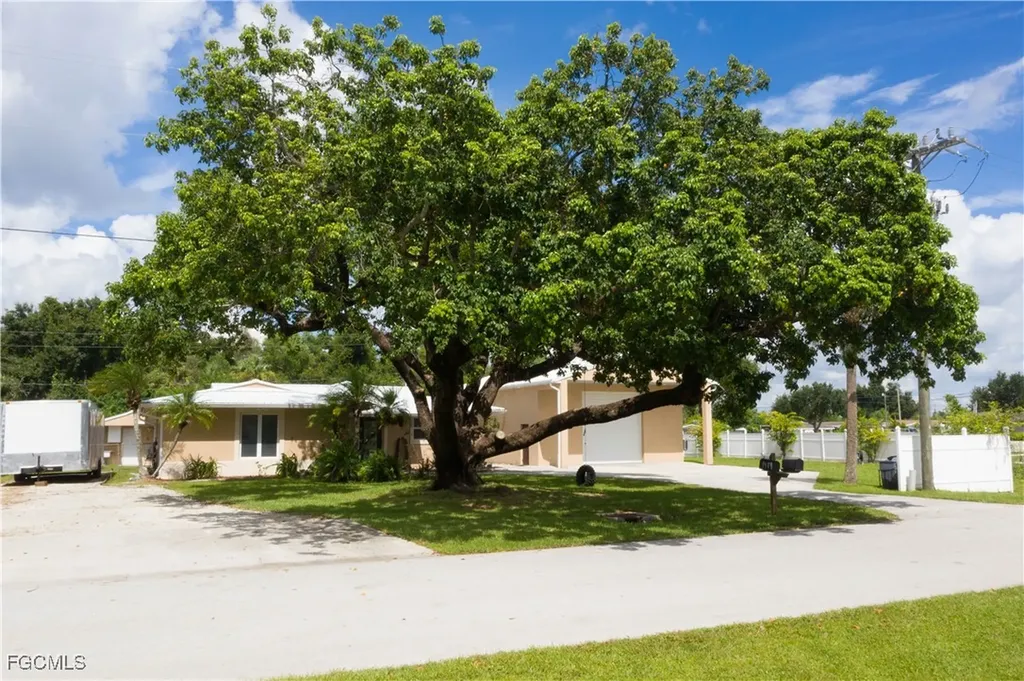 1418 Shirley Drive North Fort Myers FL 33917