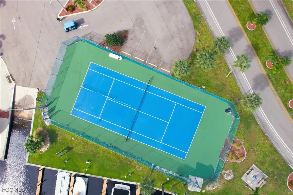 5517 Sir Walter Way North Fort Myers FL 33917