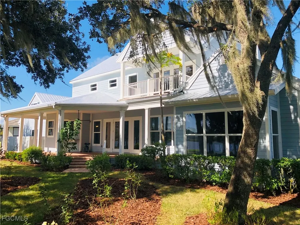 16470 Oakview Circle Alva FL 33920