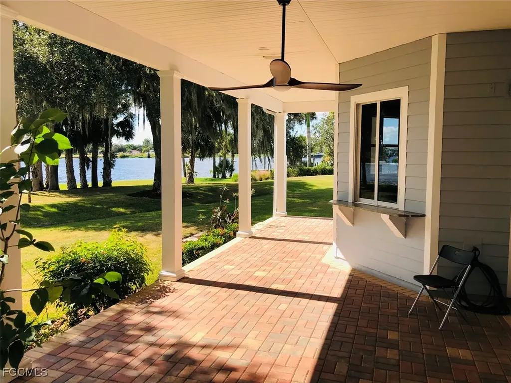 16470 Oakview Circle Alva FL 33920