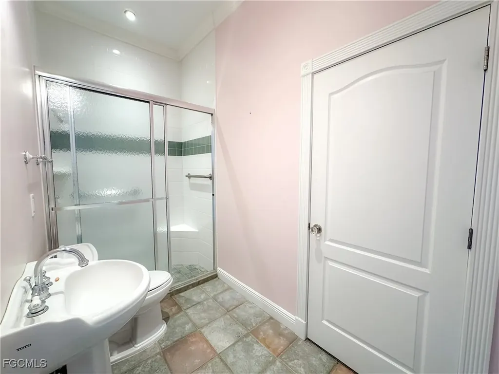 16470 Oakview Circle Alva FL 33920