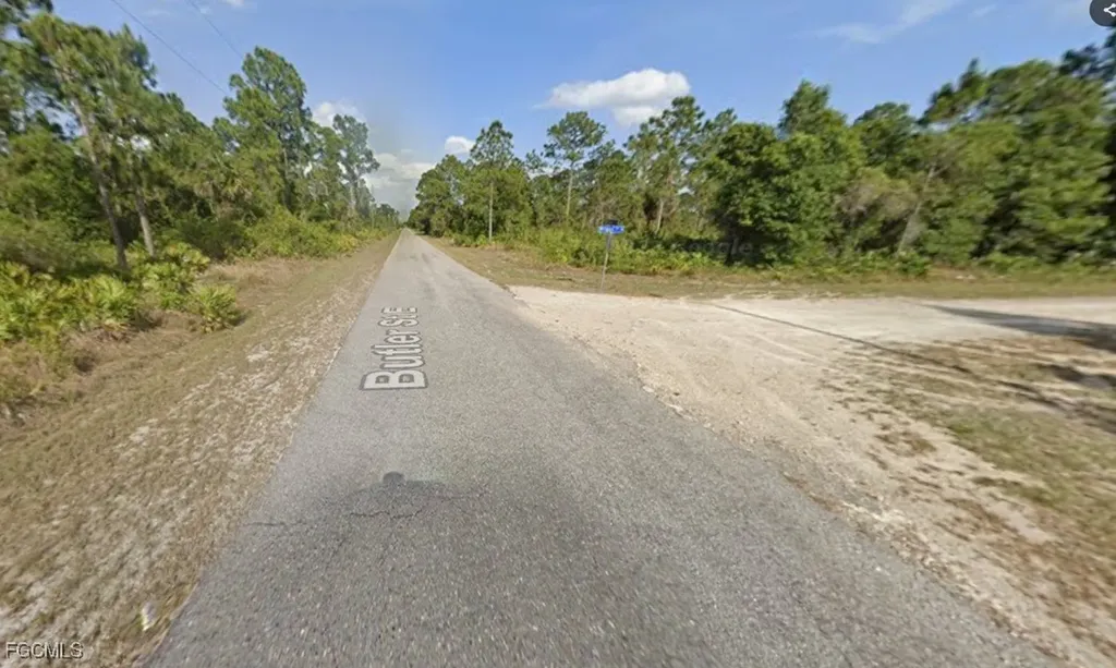 909 Butler Street E Lehigh Acres FL 33974