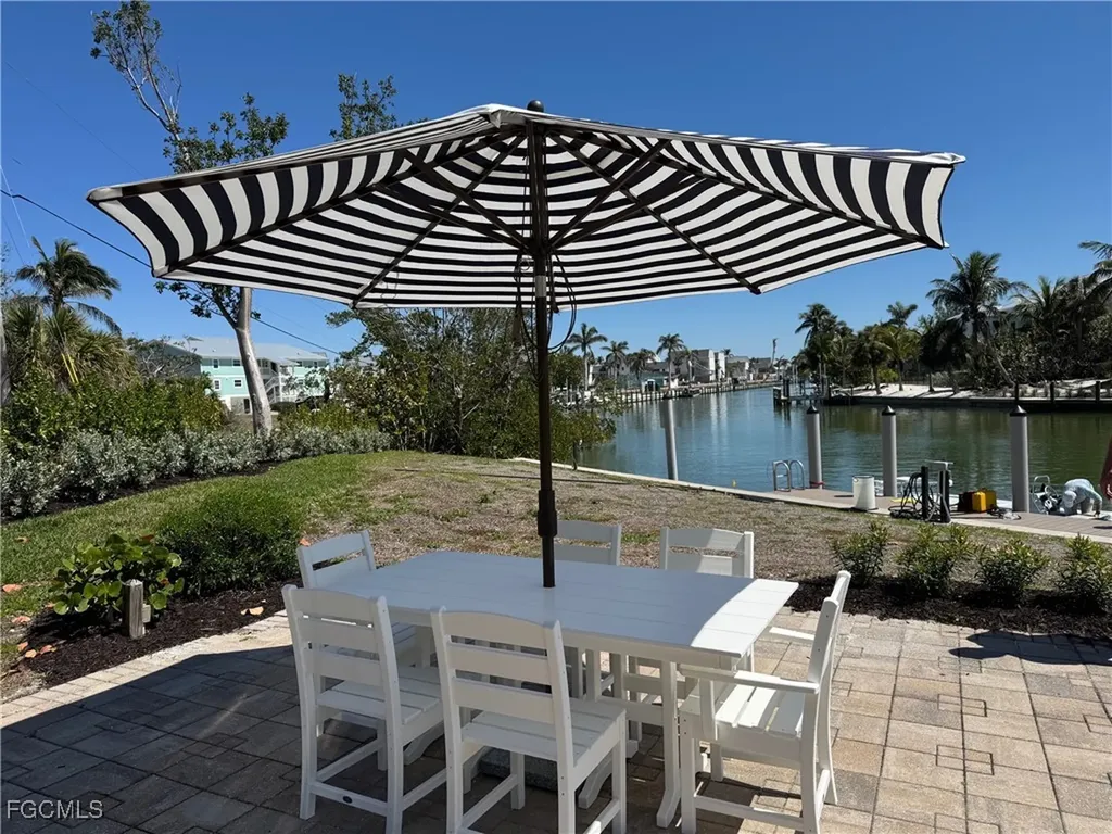 1250 Tennisplace Court Sanibel FL 33957