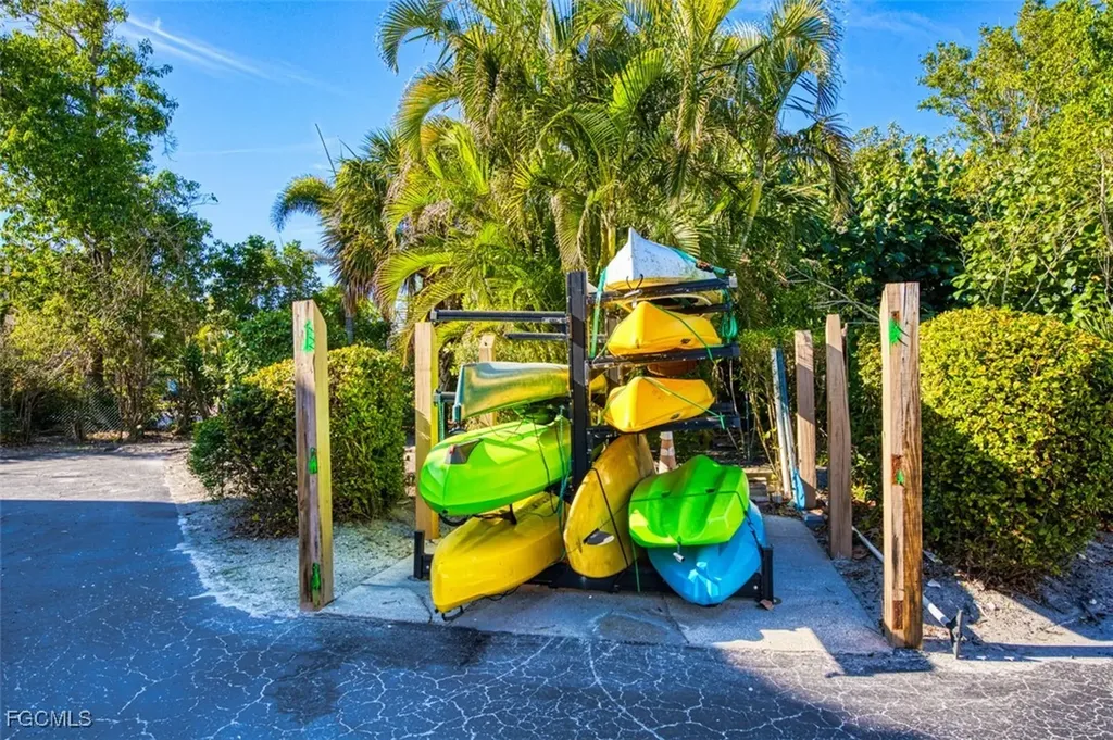 1250 Tennisplace Court Sanibel FL 33957