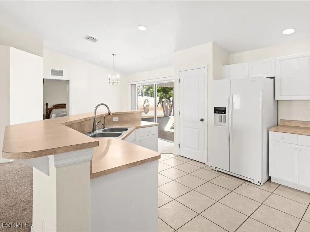 4427 NE 21st Place Cape Coral FL 33909