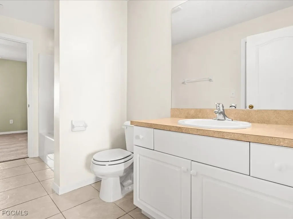 4427 NE 21st Place Cape Coral FL 33909