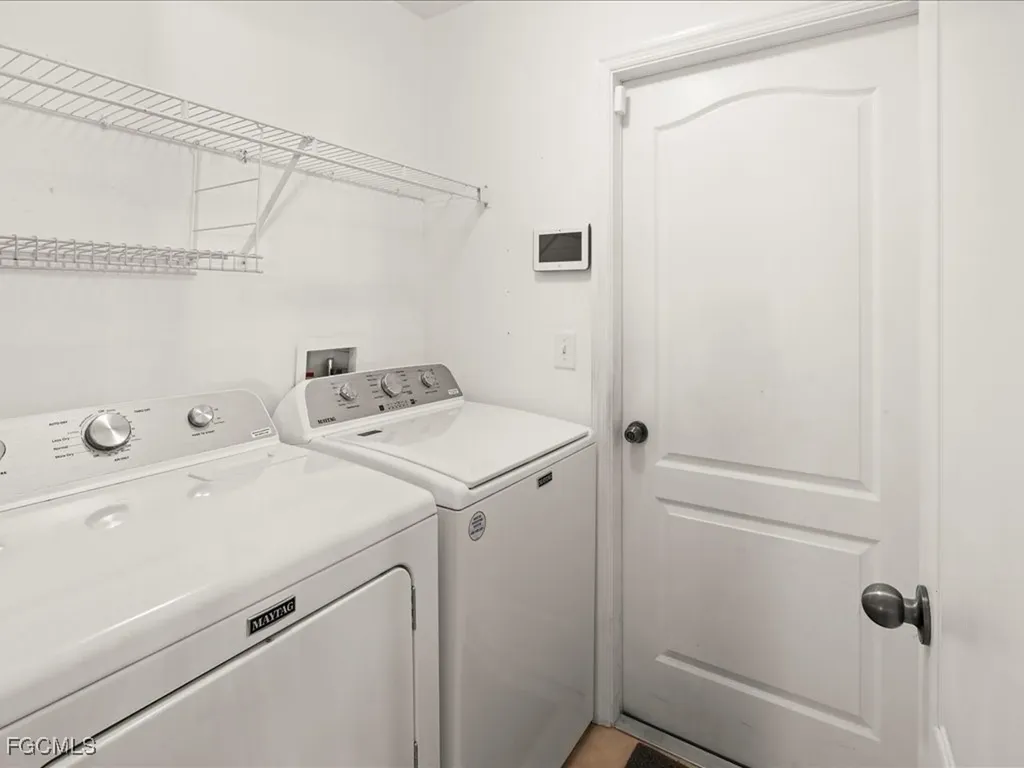 4427 NE 21st Place Cape Coral FL 33909