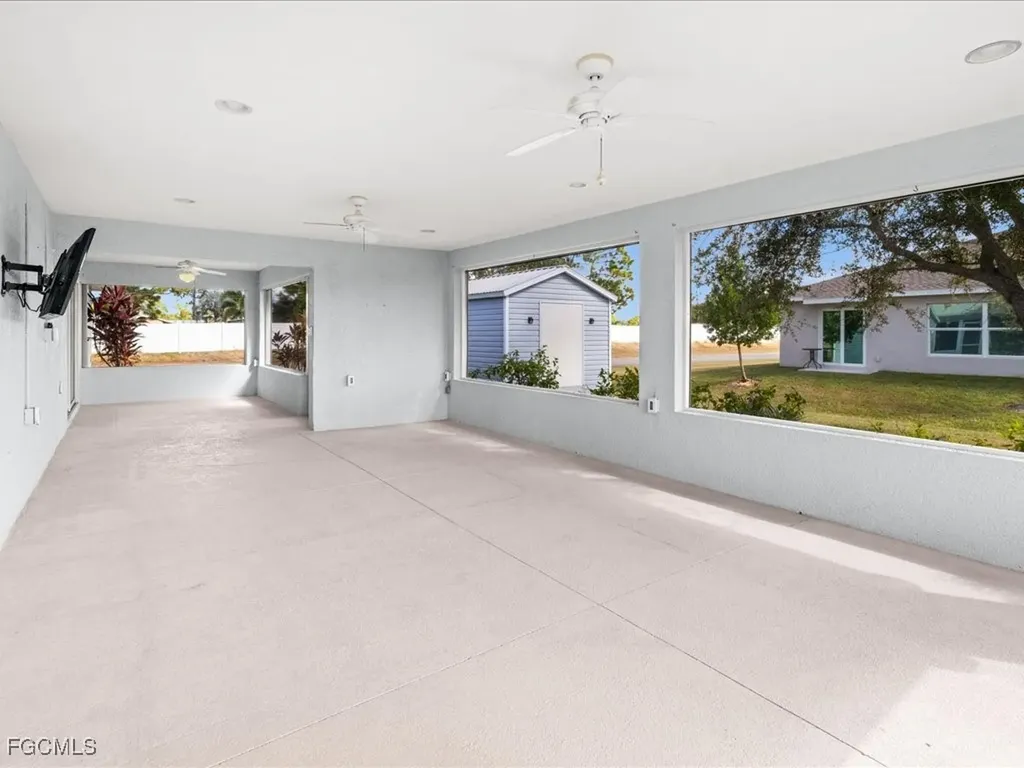 4427 NE 21st Place Cape Coral FL 33909