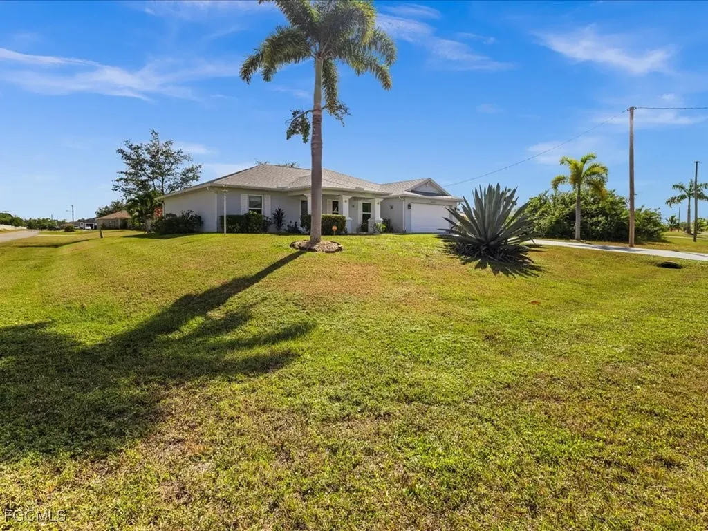 4427 NE 21st Place Cape Coral FL 33909