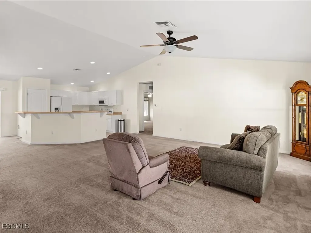 4427 NE 21st Place Cape Coral FL 33909