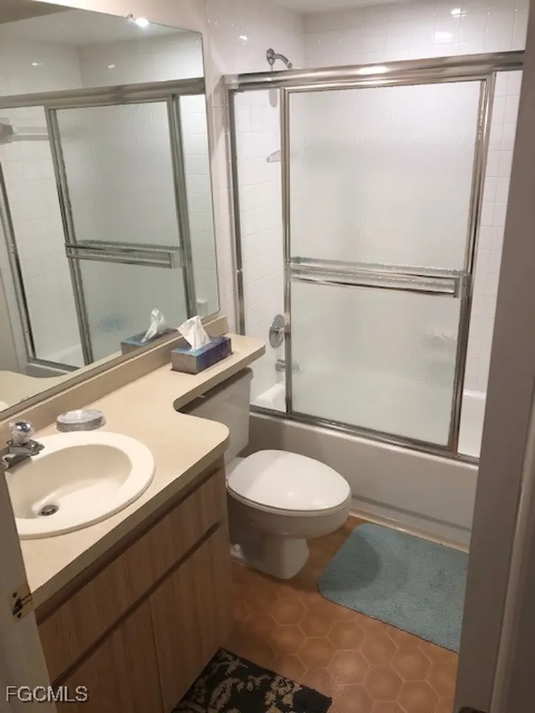 8534 Charter Club Circle Fort Myers FL 33919