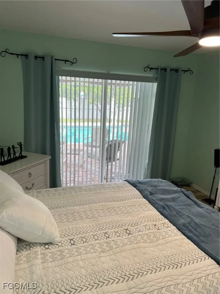5318 SW 20th Place Cape Coral FL 33914
