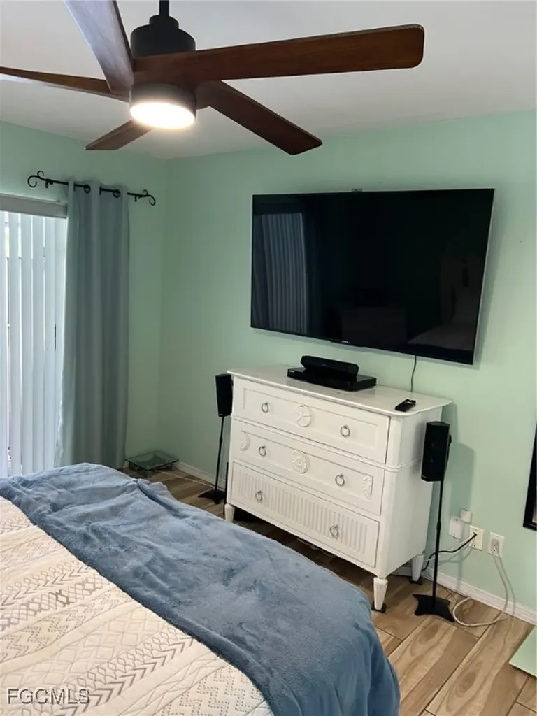 5318 SW 20th Place Cape Coral FL 33914