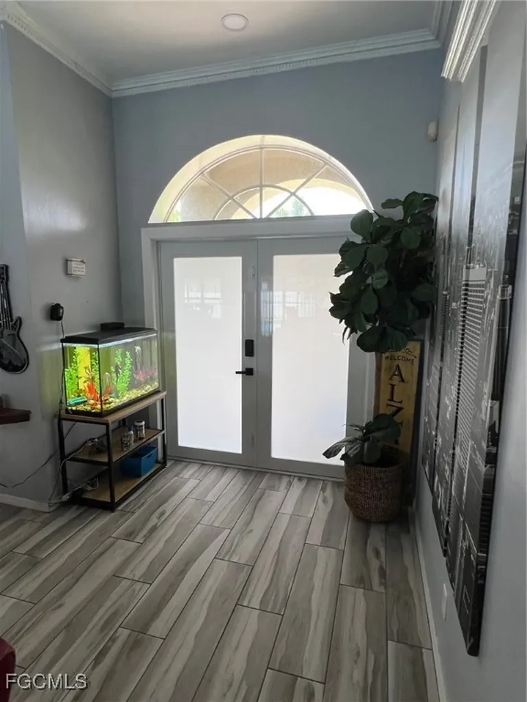 5318 SW 20th Place Cape Coral FL 33914
