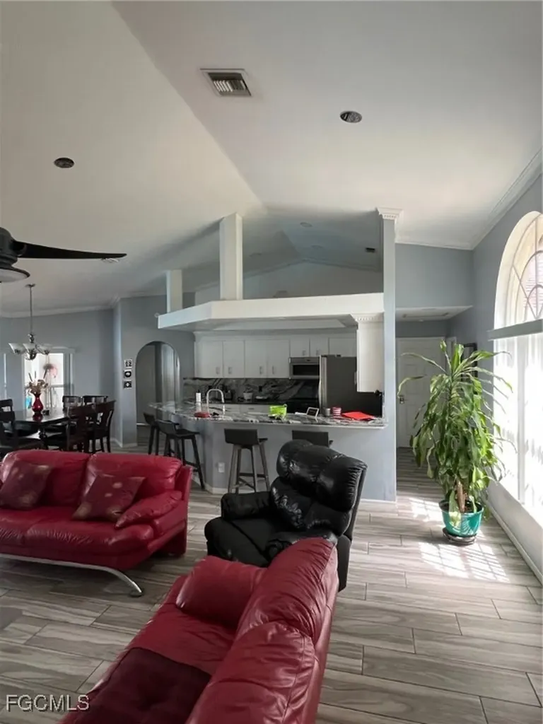 5318 SW 20th Place Cape Coral FL 33914
