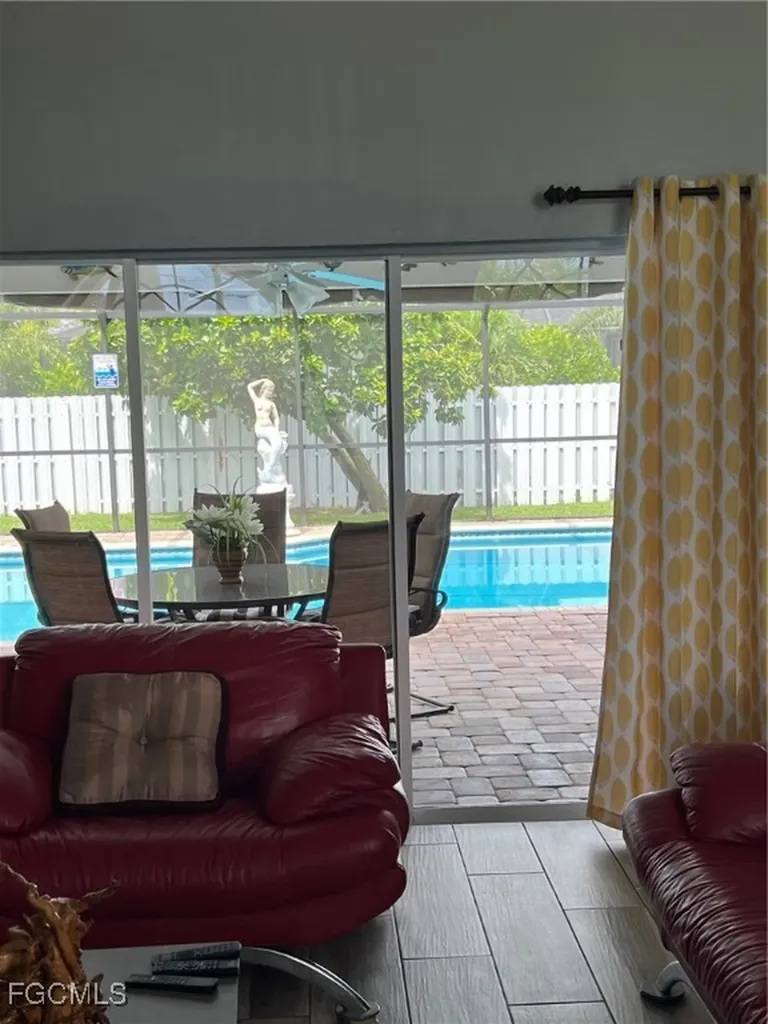 5318 SW 20th Place Cape Coral FL 33914