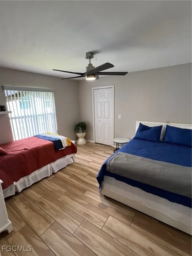 5318 SW 20th Place Cape Coral FL 33914