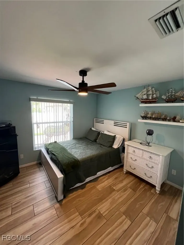 5318 SW 20th Place Cape Coral FL 33914