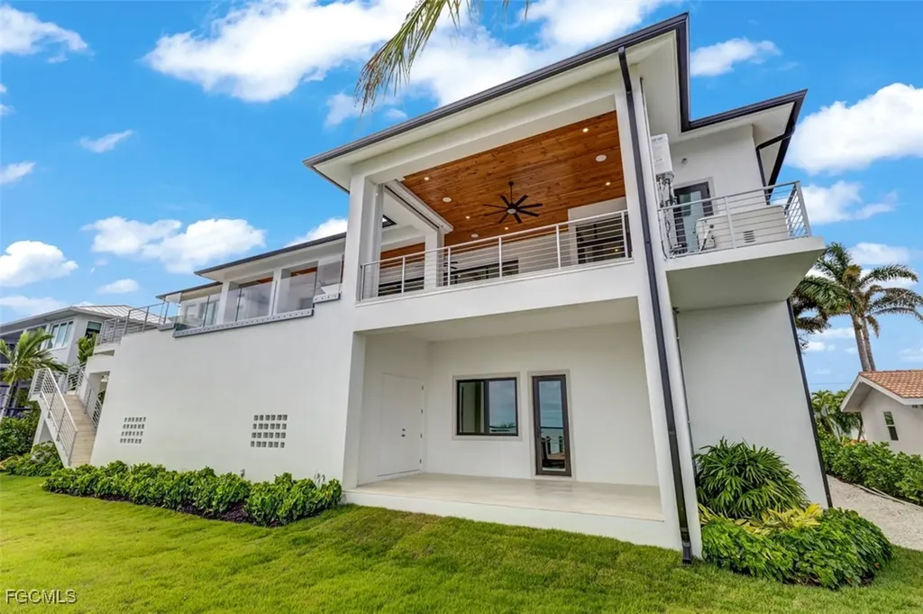 15 Bayview Boulevard Fort Myers Beach FL 33931