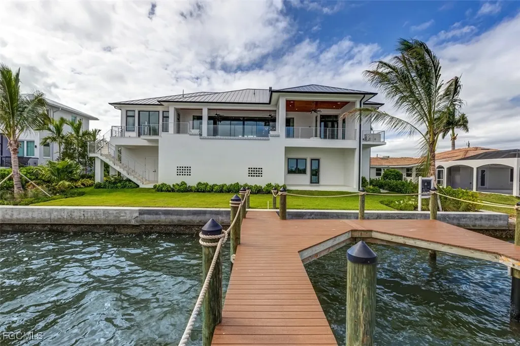 15 Bayview Boulevard Fort Myers Beach FL 33931