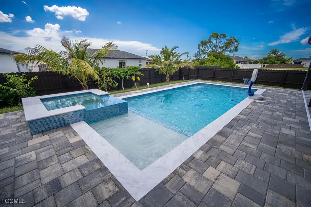2750 NW 4th Terrace Cape Coral FL 33993