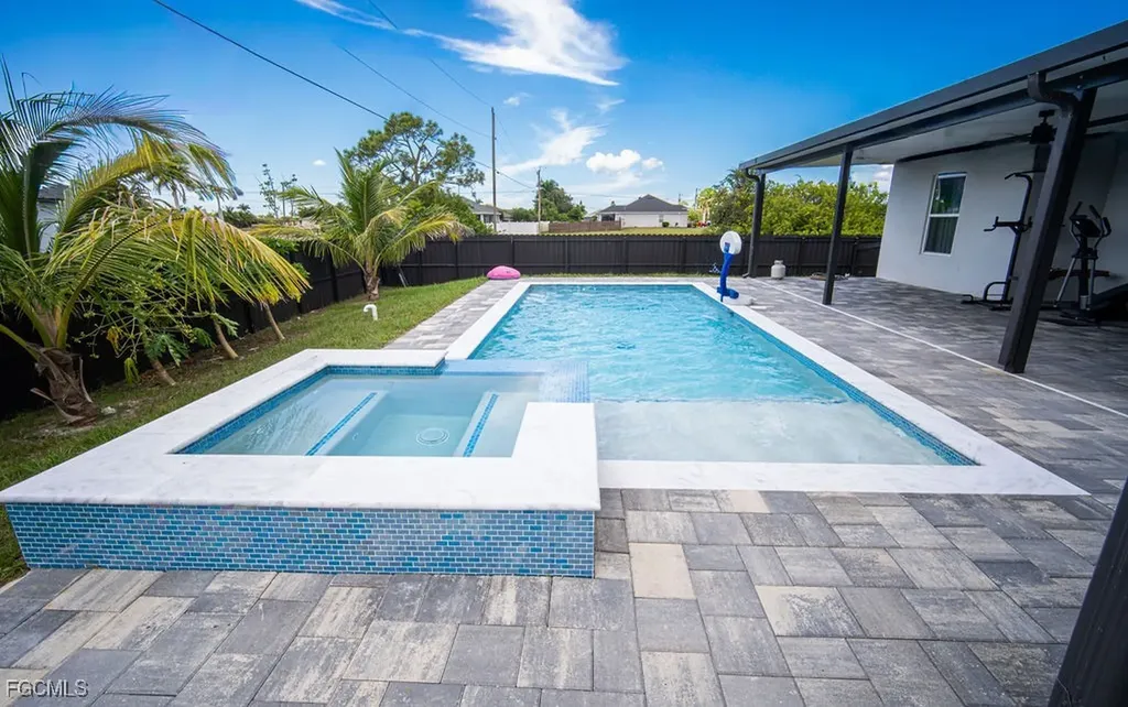 2750 NW 4th Terrace Cape Coral FL 33993