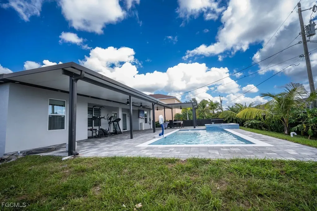 2750 NW 4th Terrace Cape Coral FL 33993