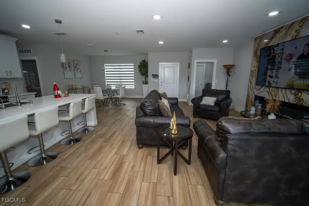 2750 NW 4th Terrace Cape Coral FL 33993
