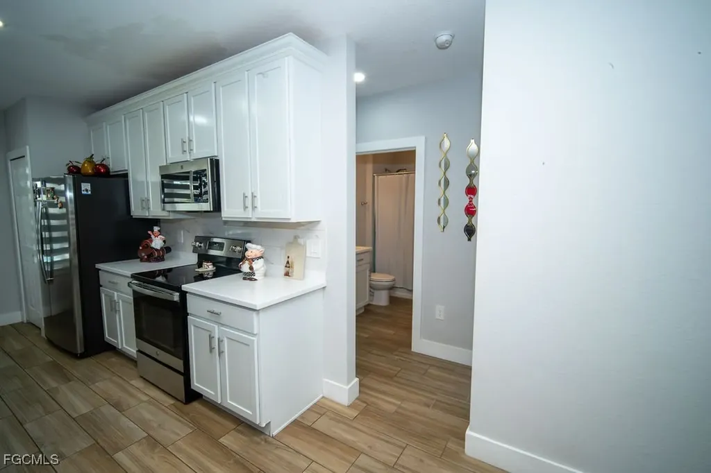 2750 NW 4th Terrace Cape Coral FL 33993