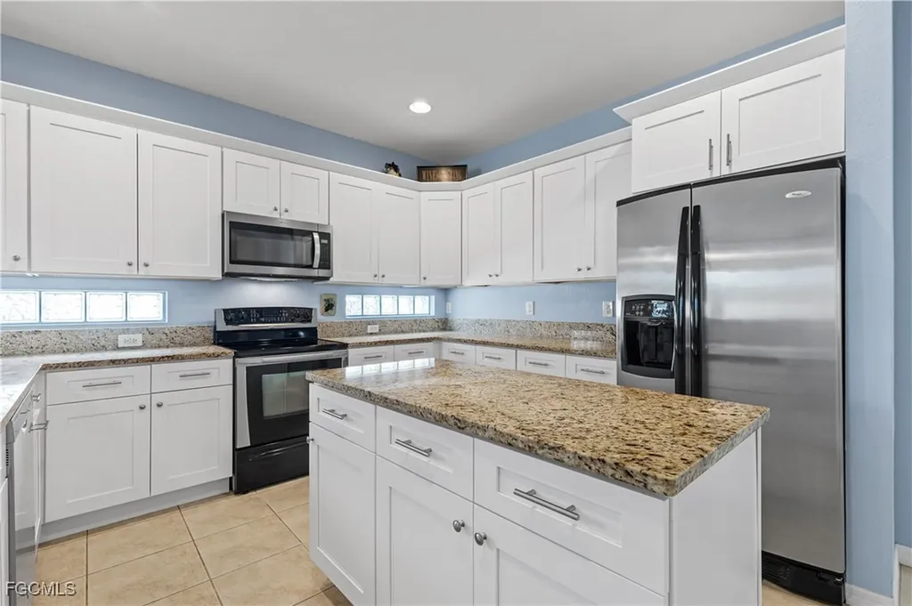 3569 Malagrotta Circle Cape Coral FL 33909