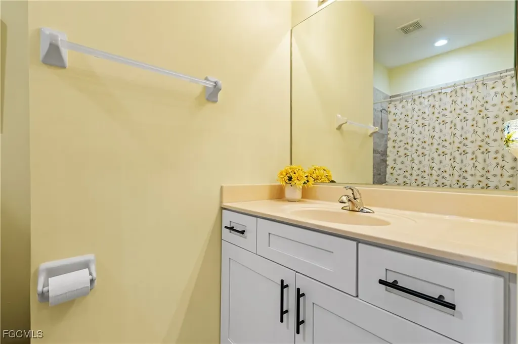 3569 Malagrotta Circle Cape Coral FL 33909