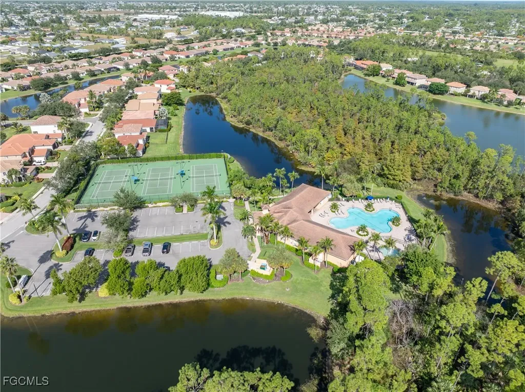 3569 Malagrotta Circle Cape Coral FL 33909