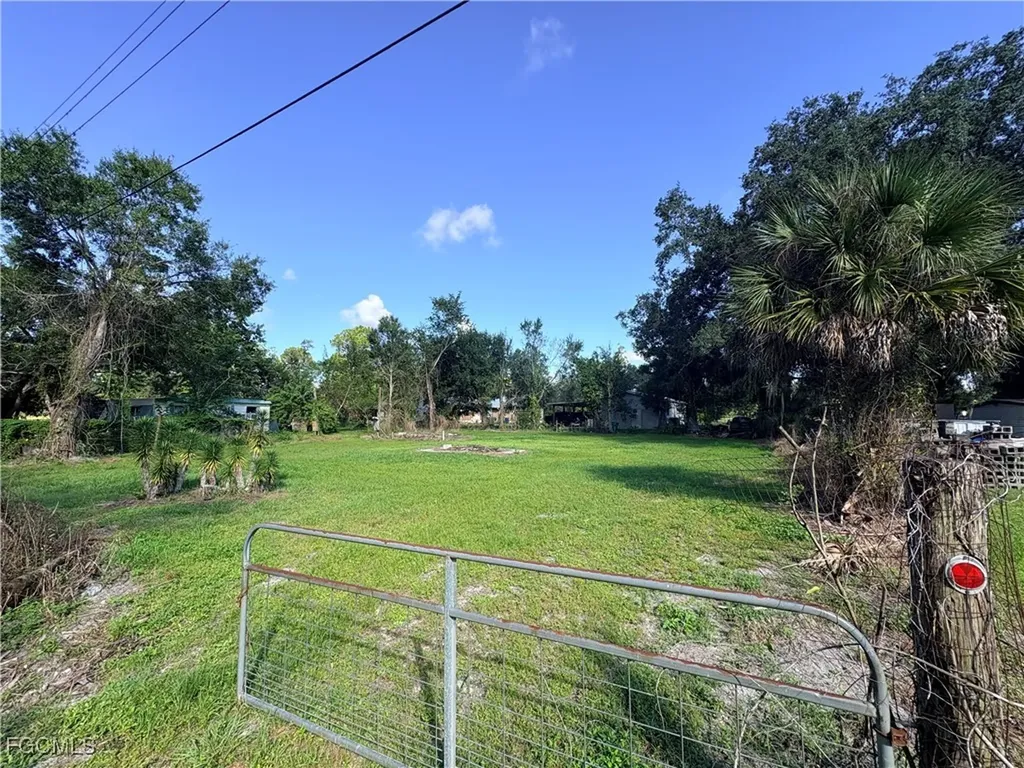 1468 Navaho Avenue Labelle FL 33935
