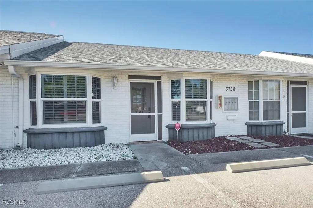 3728 Santa Barbara Boulevard Cape Coral FL 33914