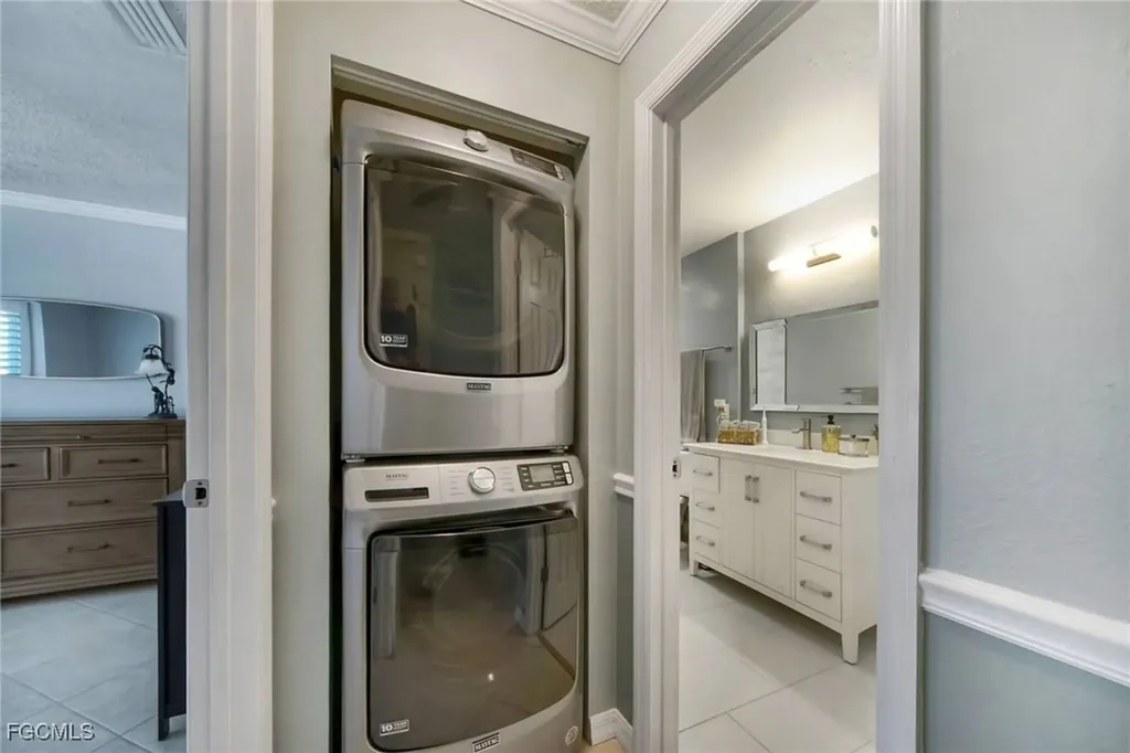 3728 Santa Barbara Boulevard Cape Coral FL 33914