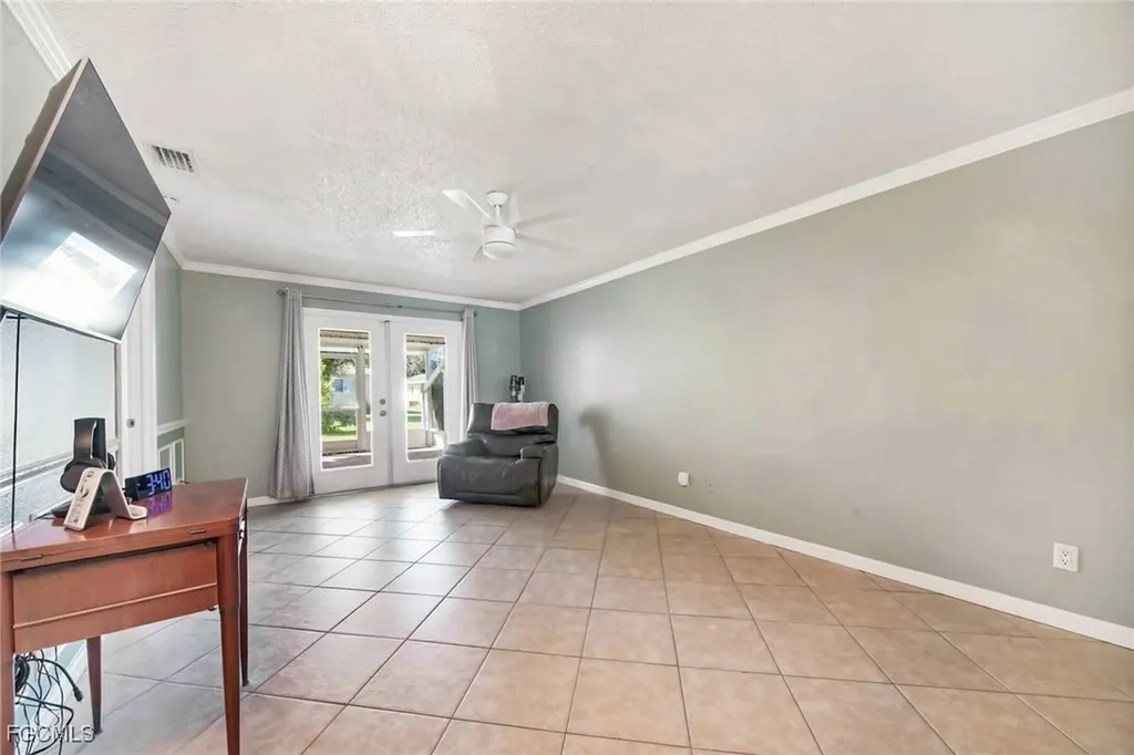 3728 Santa Barbara Boulevard Cape Coral FL 33914