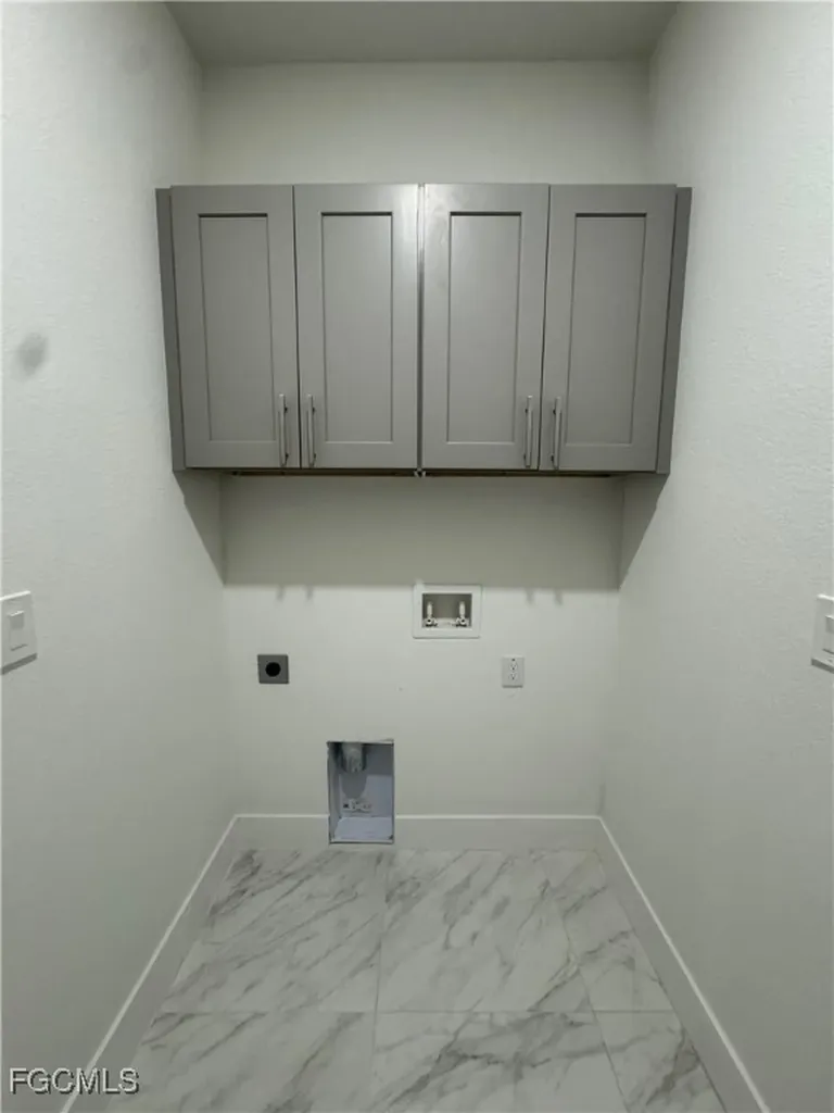 2321 SW 21st Terrace Cape Coral FL 33991