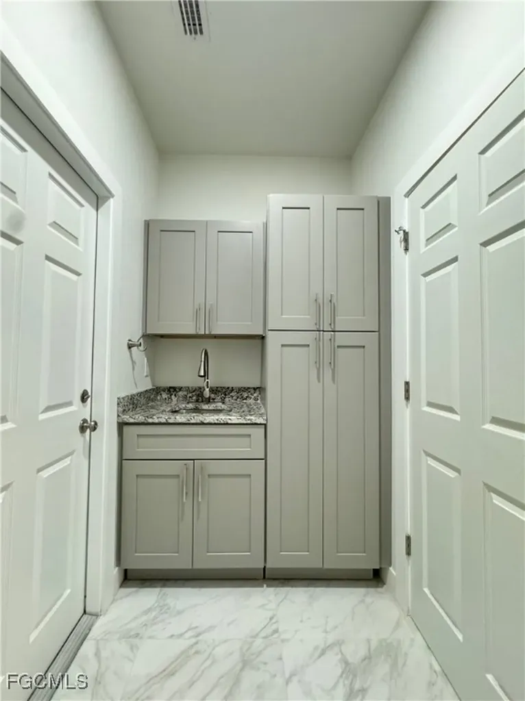 2321 SW 21st Terrace Cape Coral FL 33991