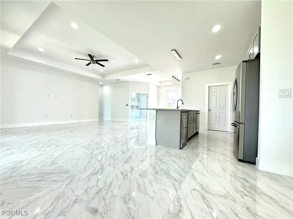 2321 SW 21st Terrace Cape Coral FL 33991