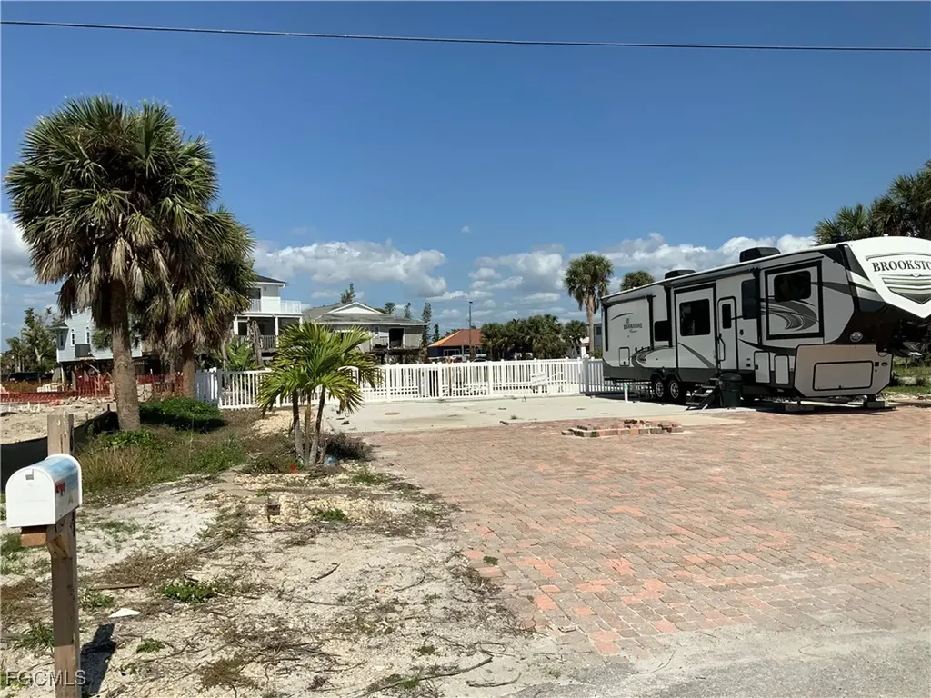 6041 Gulf Road Fort Myers Beach FL 33931